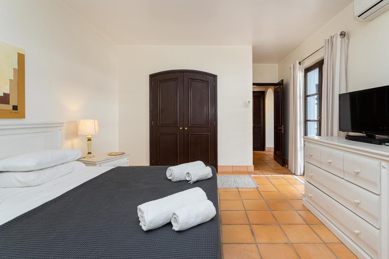 Algarve Luxury Experience - Situated Within The Pinecliffs Resort Albufeira Bagian luar foto